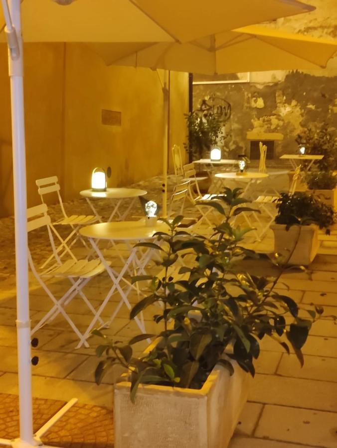 Locanda Carra Manna 사사리 외부 사진